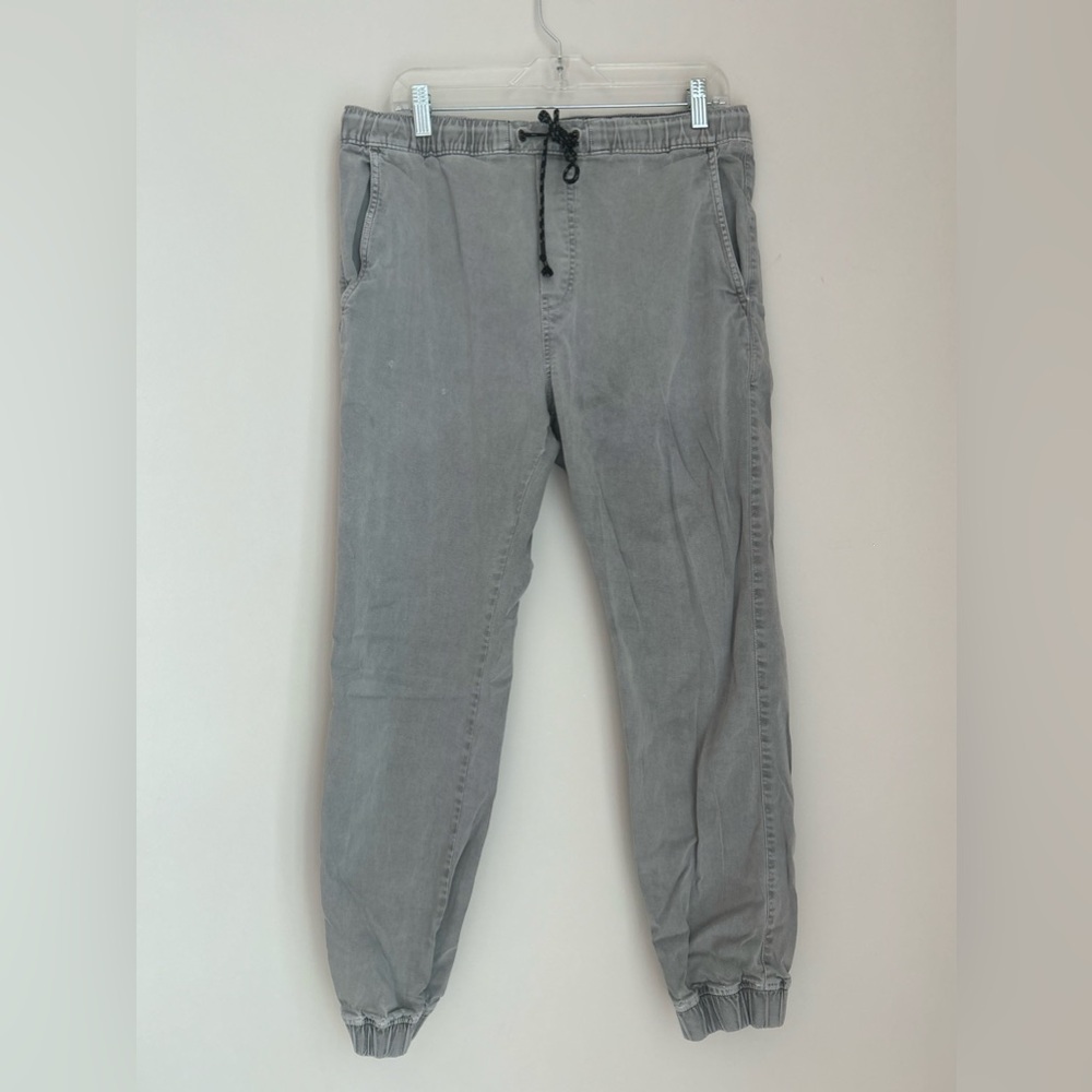 Darkish Grey American Eagle 🦅 Extreme Flex Cargo Pants 👖Men’s Size M
